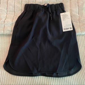 Black Lululemon “On the Fly Skirt”